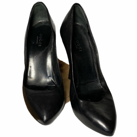 Gucci Classic Black Heels Pumps  sz 34.5 - Picture 1 of 8